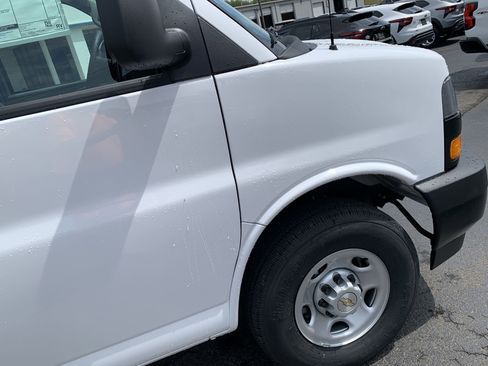 New 2025 Chevrolet Express 2500 w/ Driver Convenience Package image 27