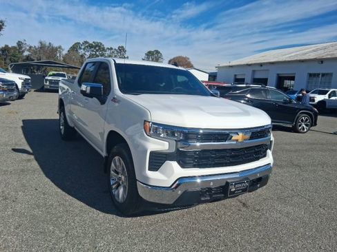 Certified 2026 Chevrolet Silverado 1500 LT image 9