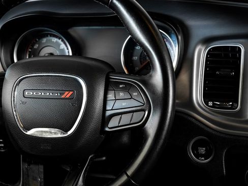 Used 2023 Dodge Charger SXT RWD image 16