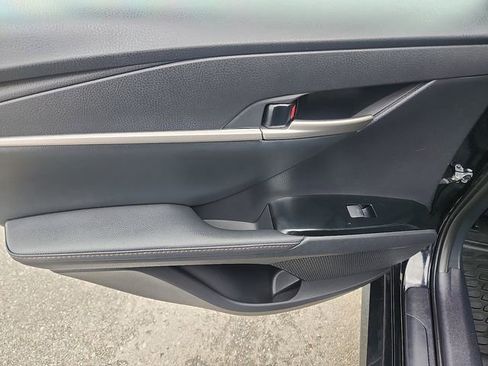 Used 2025 Toyota Camry XLE image 27