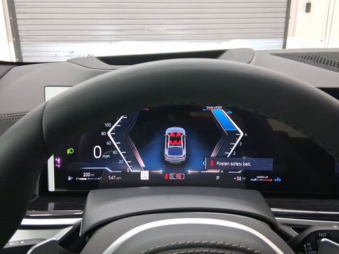 New 2026 BMW X6 xDrive40i w/ Executive Package image 18