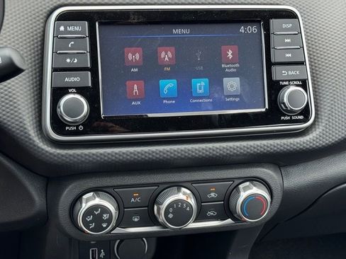 New 2025 Nissan Kicks Play S image 14