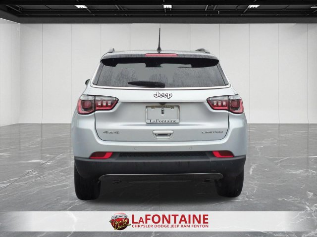 Used 2024 Jeep Compass Limited AWD/4WD image 4