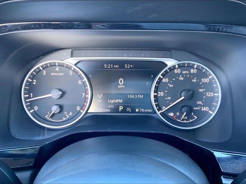 Used 2024 Nissan Pathfinder SV image 10