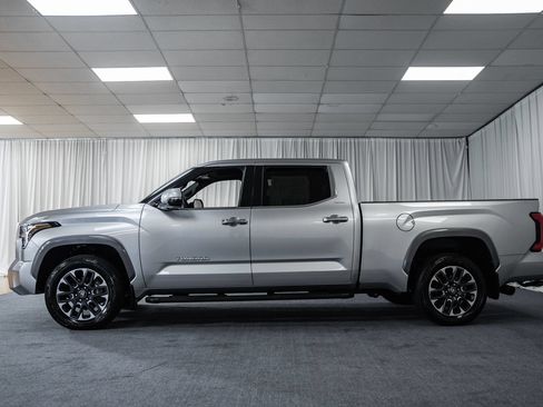 Used 2025 Toyota Tundra Limited AWD/4WD image 4