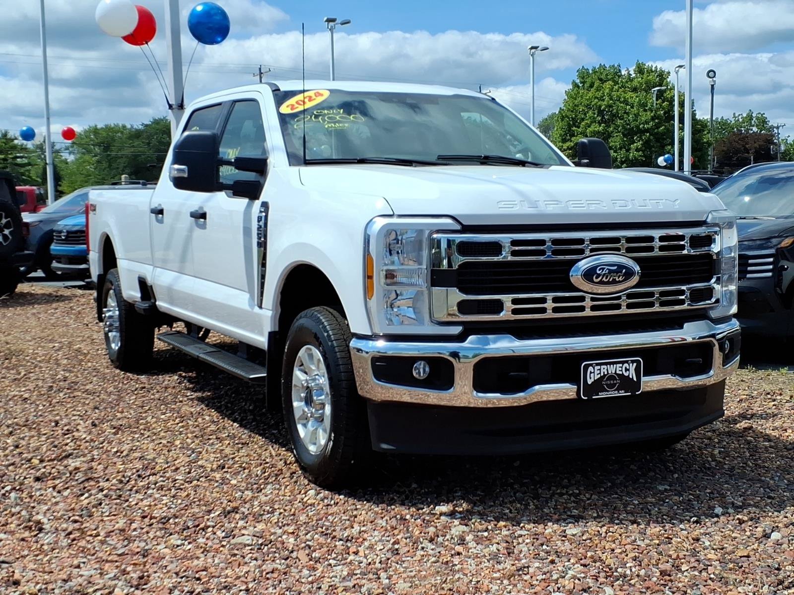 Used 2024 Ford F250 XLT w/ FX4 Off-Road Package AWD/4WD image 3