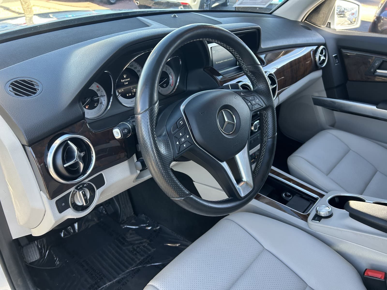 Used 2015 Mercedes-Benz GLK 350 2WD image 22
