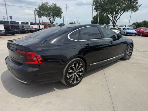 Used 2023 Volvo S90 B6 Plus AWD/4WD image 3