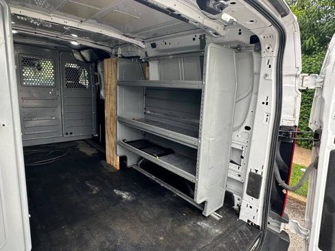 Used 2019 Ford Transit 150 130 Low Roof RWD image 21