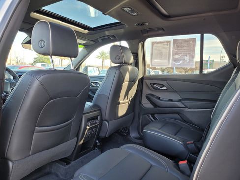 Used 2023 Chevrolet Traverse Premier w/ Redline Edition image 14