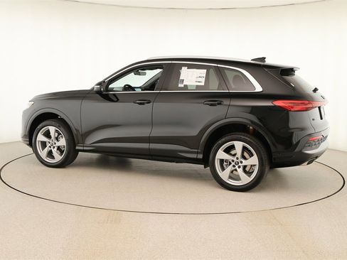 New 2025 Audi Q5 Premium Plus image 3