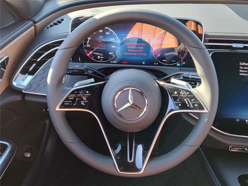 New 2026 Mercedes-Benz E 350 4MATIC Sedan image 7