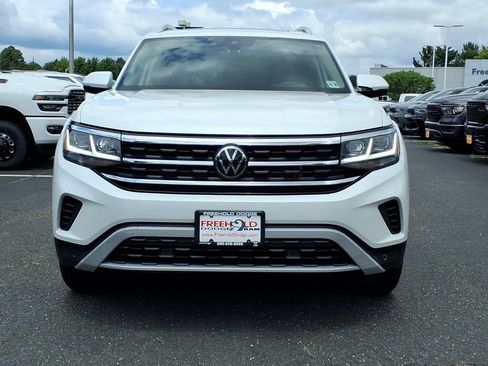 Used 2023 Volkswagen Atlas SEL AWD/4WD image 2