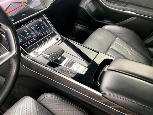 Used 2021 Audi A8 L 4.0T image 13