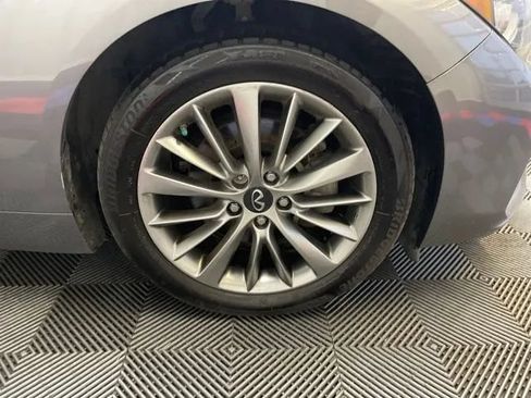 Used 2023 INFINITI Q50 Luxe AWD/4WD image 24