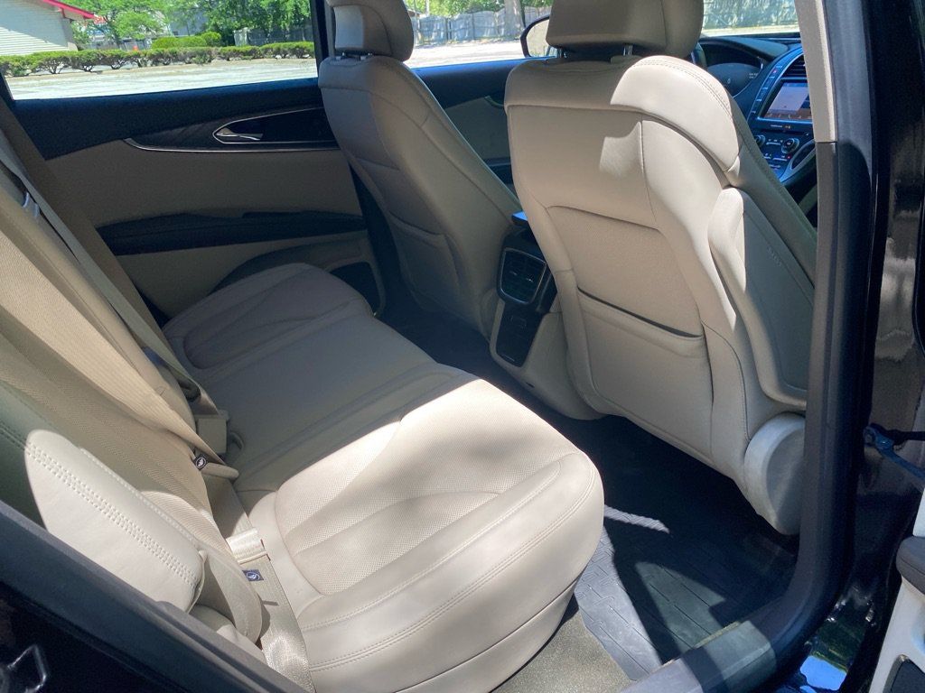 Used 2019 Lincoln Nautilus Reserve AWD/4WD image 24
