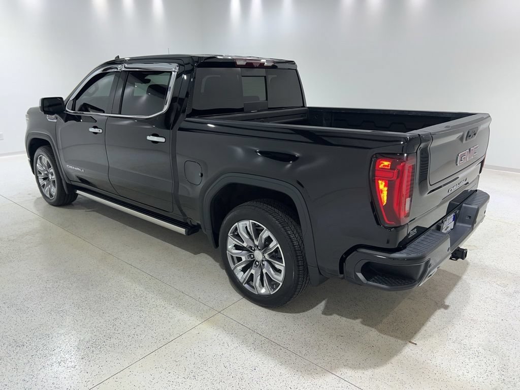 Used 2023 GMC Sierra 1500 Denali w/ Denali Reserve Package AWD/4WD image 3
