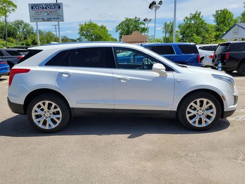 Used 2019 Cadillac XT5 Luxury w/ LPO, Radiant Package AWD/4WD image 3