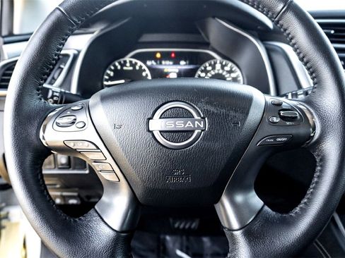 Used 2024 Nissan Murano SV w/ SV Midnight Edition Package image 17