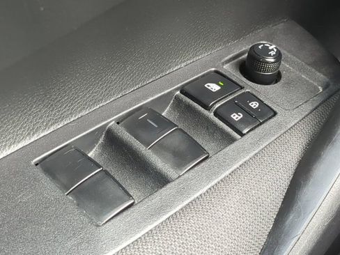 Used 2023 Toyota Corolla LE image 21