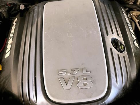 Used 2009 Dodge Challenger R/T RWD image 25