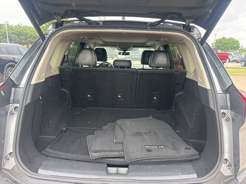 Used 2023 Nissan Rogue SL w/ SL Premium Package image 7