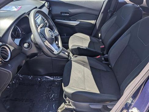 Used 2019 Nissan Kicks SV image 16