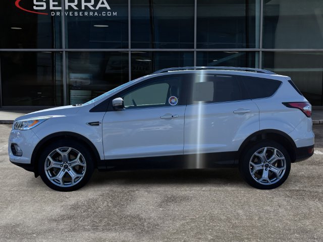 Used 2017 Ford Escape Titanium w/ Equipment Group 301A AWD/4WD image 2