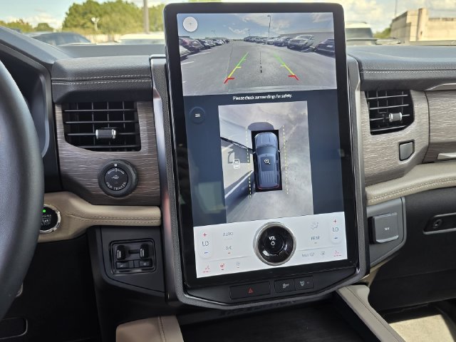 Used 2023 Ford Expedition Max Limited RWD image 12