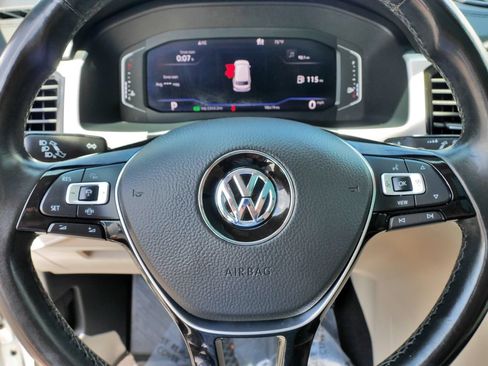 Used 2020 Volkswagen Atlas SEL AWD/4WD image 28