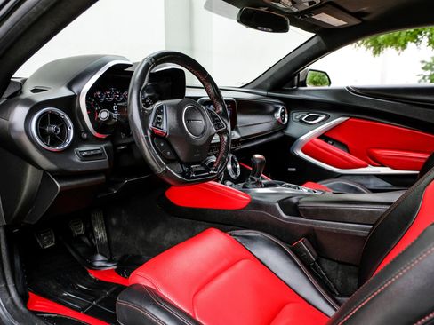 Used 2017 Chevrolet Camaro SS RWD image 14