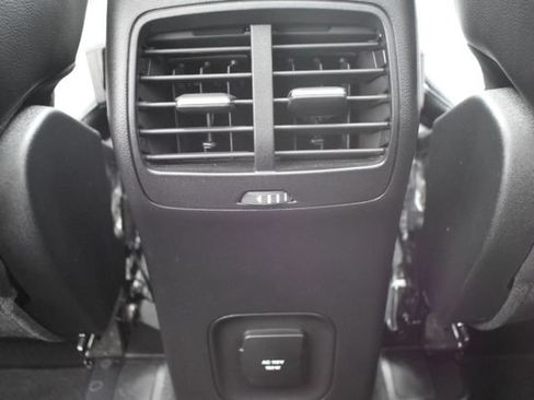 Used 2020 Ford Escape Titanium AWD/4WD image 41