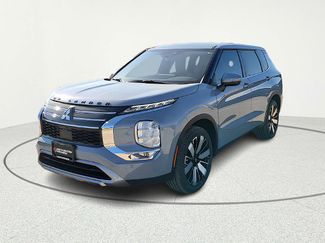 New 2026 Mitsubishi Outlander SE video 1