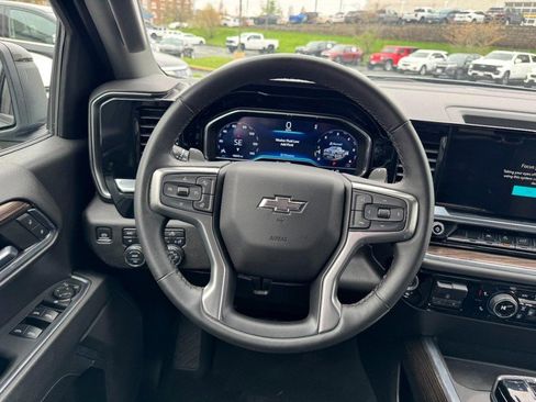 Used 2023 Chevrolet Silverado 1500 RST w/ Z71 Off-Road Package image 12