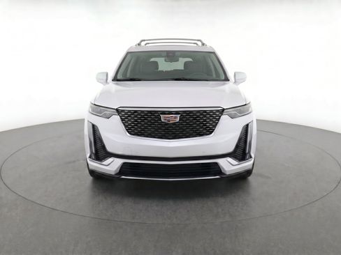 Used 2023 Cadillac XT6 Premium Luxury FWD image 5