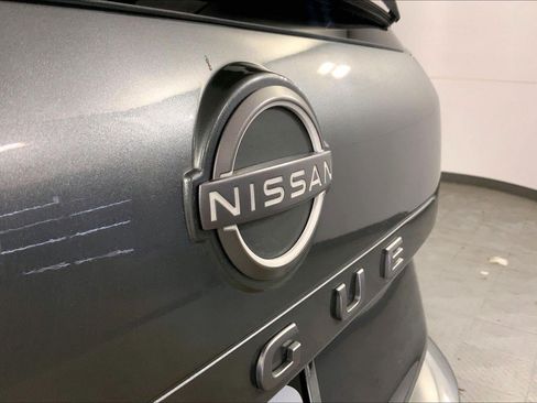 Used 2025 Nissan Rogue SV FWD image 29