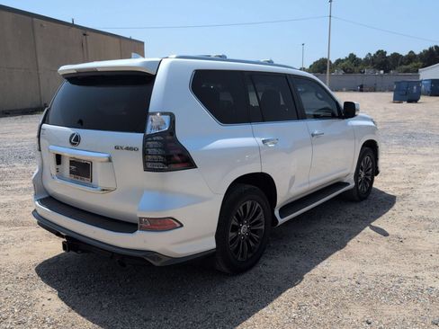 Used 2023 Lexus GX 460 Luxury w/ Sport Design Package AWD/4WD image 6