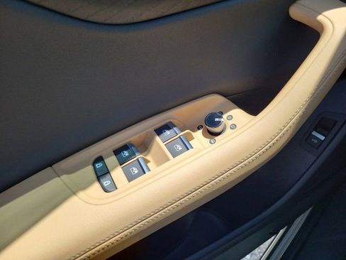 Certified 2025 Audi Q8 Premium Plus w/ Premium Plus Package image 19