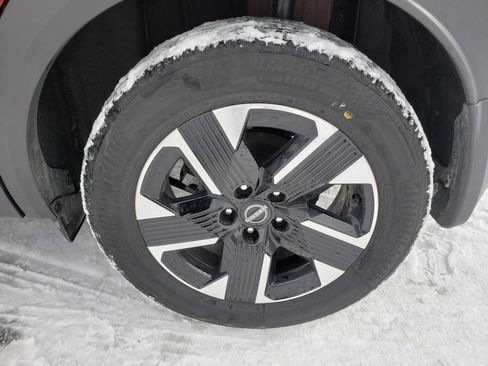 Certified 2025 Nissan Kicks SV image 43