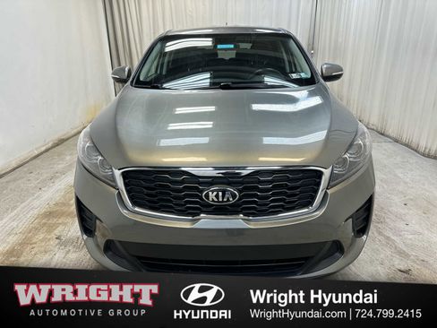 Used 2019 Kia Sorento LX image 2