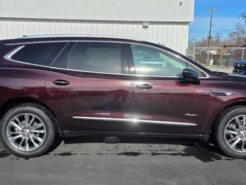 Used 2023 Buick Enclave Avenir w/ Avenir Technology Package AWD/4WD image 6