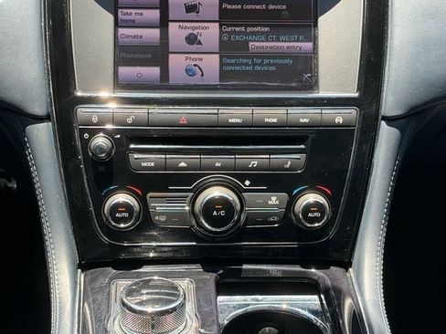 Used 2014 Jaguar XJ L Supercharged RWD image 19