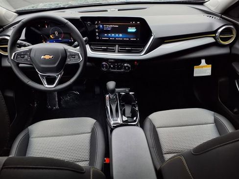 New 2026 Chevrolet Trax LT w/ LT Convenience Package FWD image 11