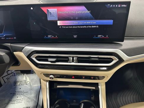 Used 2023 BMW 330i xDrive Sedan w/ Premium Package image 25