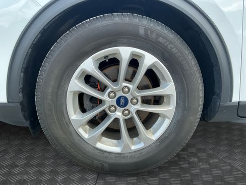 Used 2021 Ford Escape SE w/ Convenience Package FWD image 14