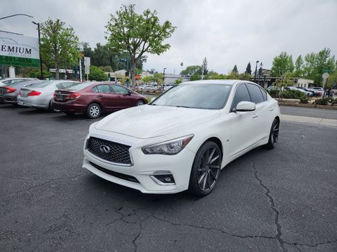 Used 2018 INFINITI Q50 Luxe image 2