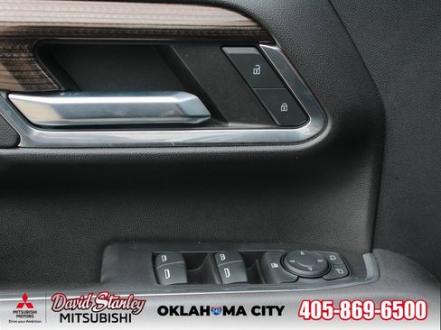 Used 2024 Chevrolet Silverado 2500 LT w/ Convenience Package image 14