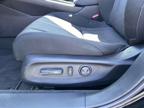 Used 2023 Honda Accord Sport image 10