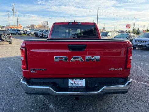 Used 2025 RAM 1500 Big Horn AWD/4WD image 4