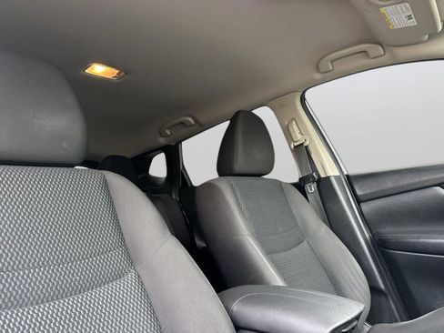 Used 2018 Nissan Rogue Sport S AWD/4WD image 18